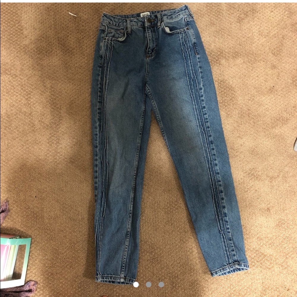 URBAN OUTFITTERS JEANS